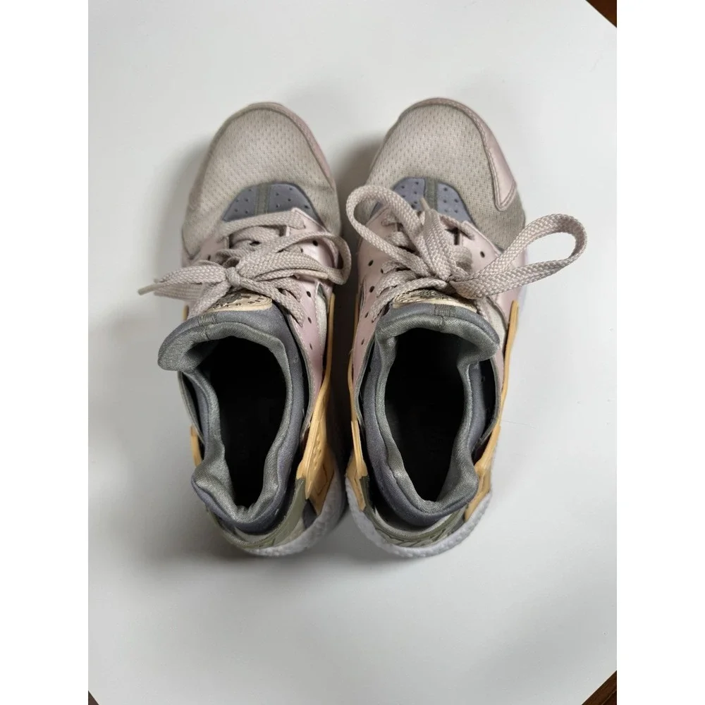 Rare Nike‎ Huarache Metallic Rose Gold Size 8 shoes